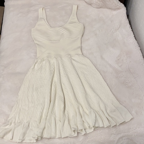 Guess by Marciano Bondage Ivory Dress Small - Picture 7 of 17